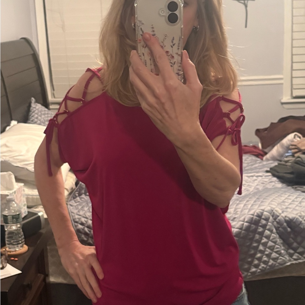 Express Women's Pink Cold Shoulder Top